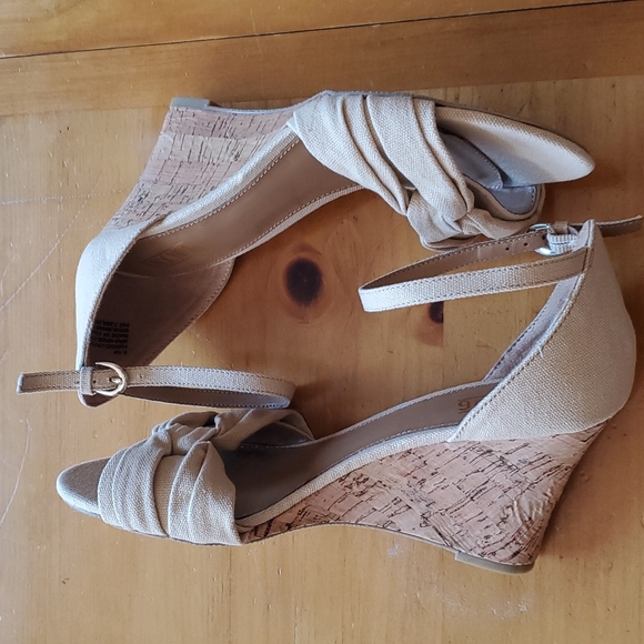 Mix No. 6 Wedge Heels - Picture 3 of 11